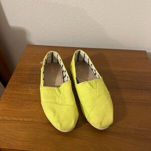 TOMS Classic Alpargata Shoe in Yellow